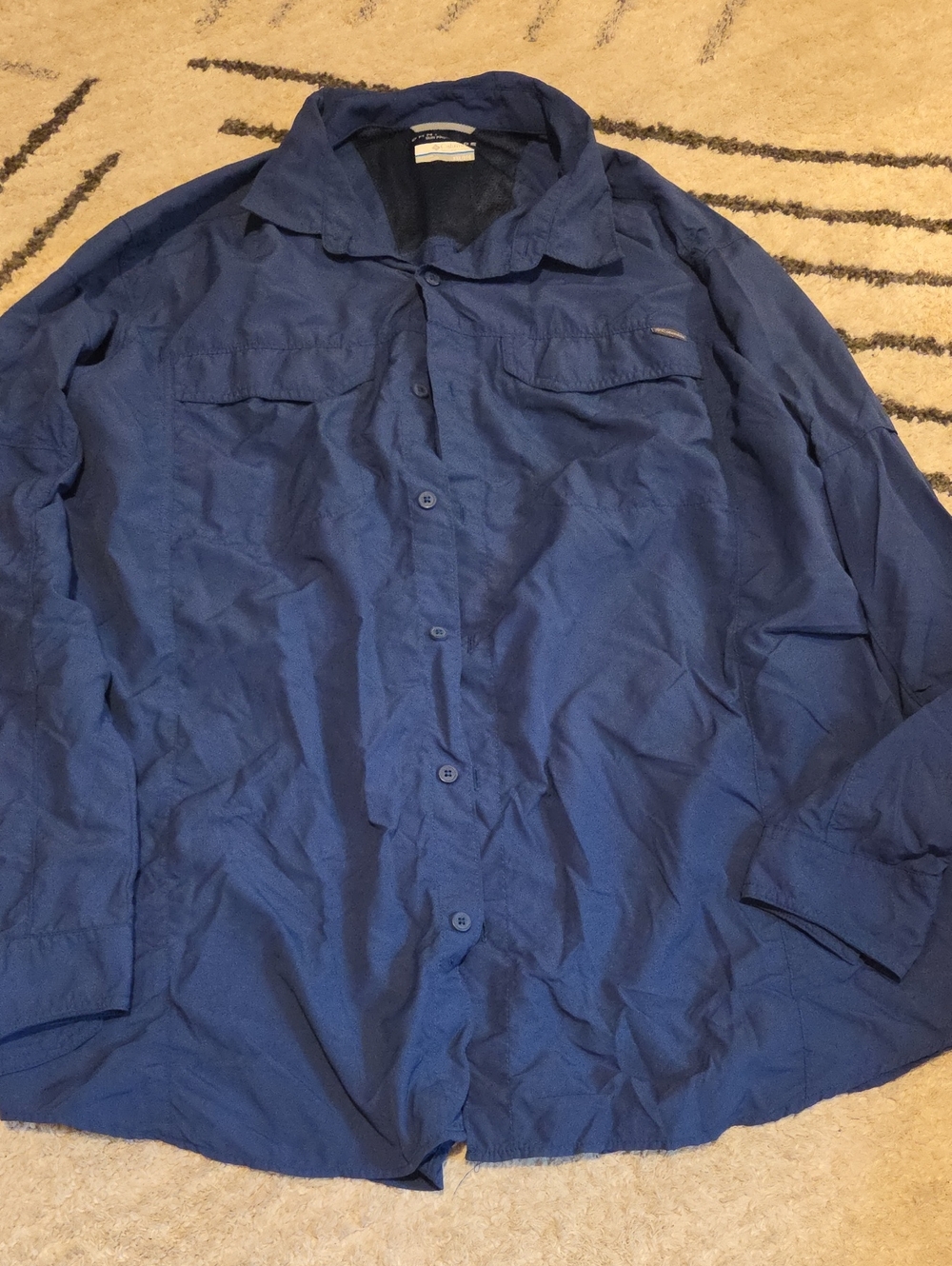Columbia Men's Lightweight Button-Up Shirt Jacket in Navy